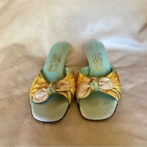 Salvatore Ferragamo Turquoise Sunflower Bow Kitten Heels